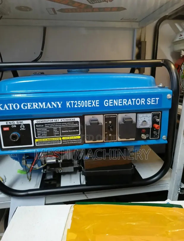 Kato Germany 2500EXE Gasoline Generator - 1