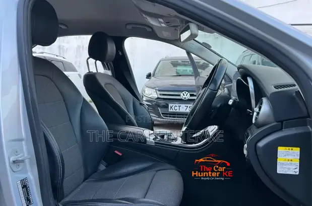 Mercedes-Benz C200 2016 Silver - 1
