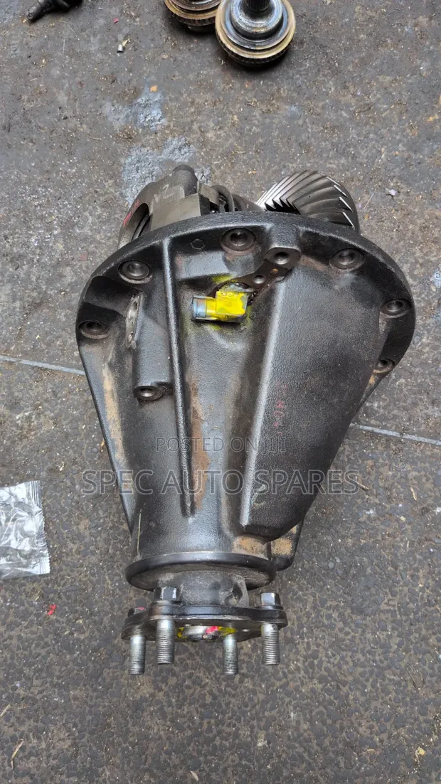 Toyota Revo 4WD Differential with Sensor - 1