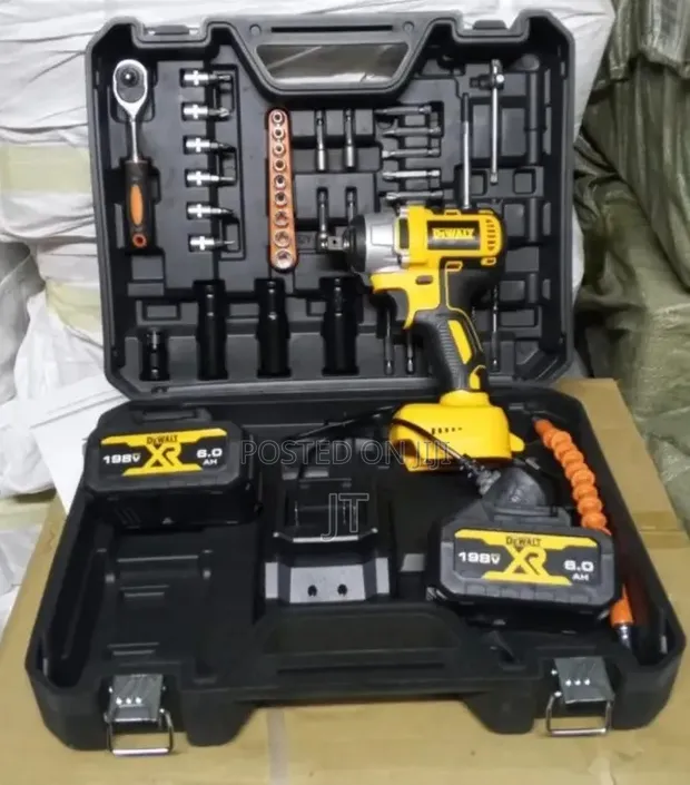 Dewalt Cordless Impact Wrench Kit - 1