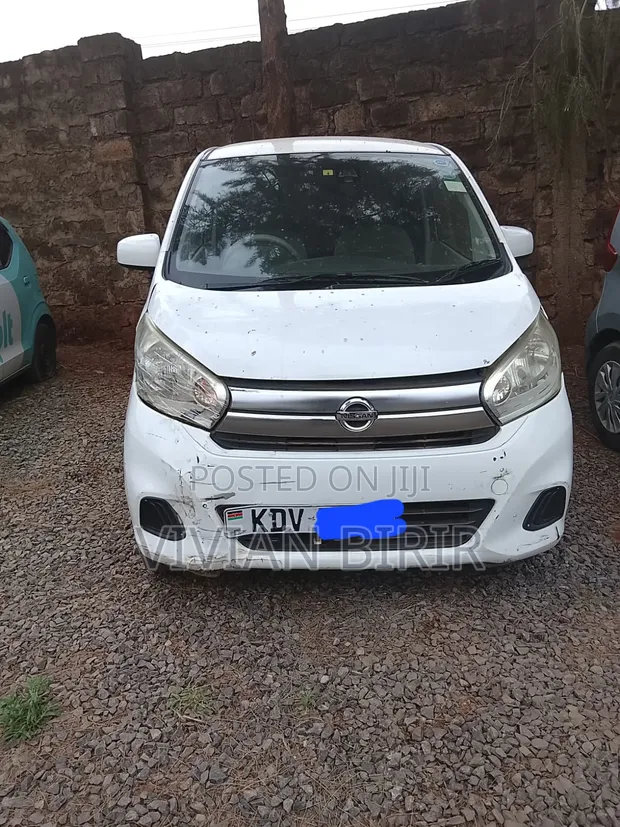 Nissan Dayz 2018 White - 1