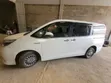 Toyota Esquire 2016 White - 3