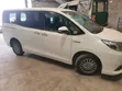 Toyota Esquire 2016 White - 4