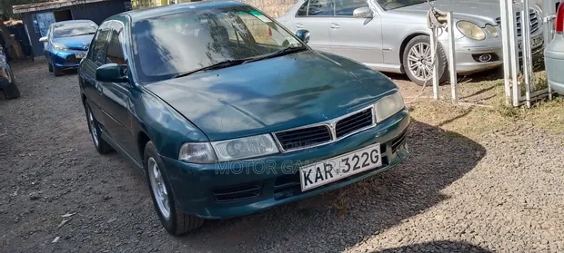 Mitsubishi Lancer 1996 Green - 1