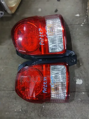 Toyota Porte Taillight (Used)