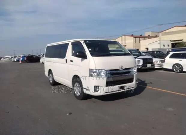 Toyota HiAce 2018 4WD Diesel - 1