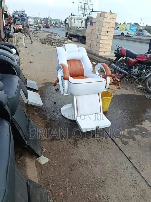 Rotating Barber Chair - Brand New - 1