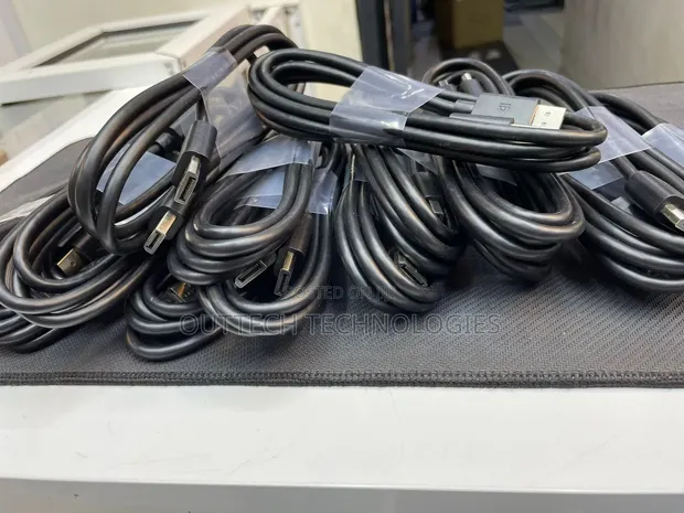 Brand New High Quality DisplayPort Cable - 1