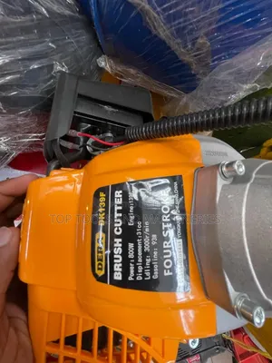 Dera Petrol Brush Cutter