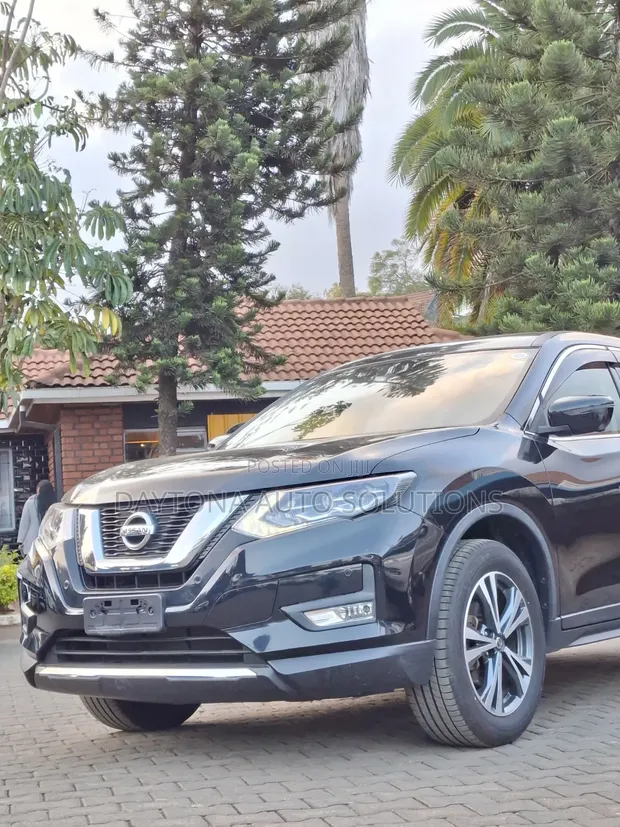 Nissan X-Trail 2.0 Hybrid AWD 2019 Black - 1