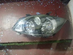 Toyota Auris 2010 Xenon Headlight