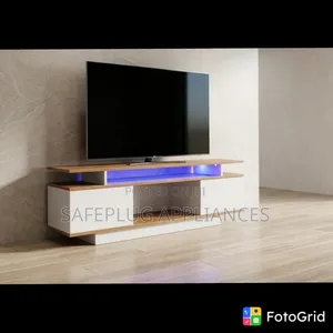 Nassau 5FT TV Stand