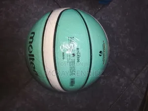 Mpira wa Kikapu Molten BG4500 FIBA Level 1