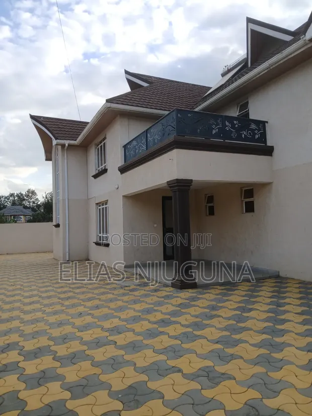 4 Bedroom Duplex for Rent in Membley Estate - 1