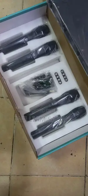 BNK BK804 Wireless Microphone System