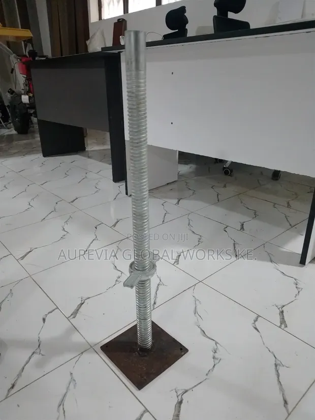 Scaffolding Base Jack - Heavy Duty Steel - 1