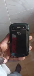 BlackBerry Bold Touch 9900 8GB Black - 2