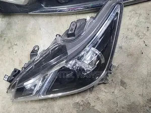 Toyota Crown 2015 Headlight (Used)