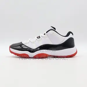 Nike Air Jordan 11 Retro Low Concord Bred