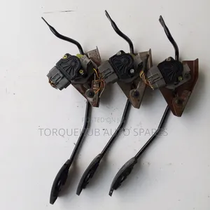 Mitsubishi Pajero IO Genuine Pedal Sensor