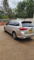 Toyota Corolla Fielder 2017 Silver - 3