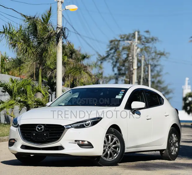 Mazda Axela 2019 White - 1