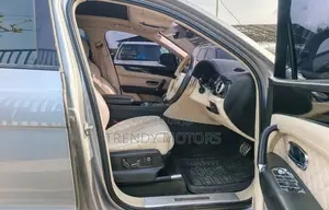 Bentley Bentayga 2017 W12