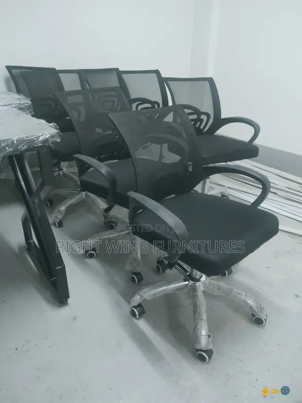 Mesh Back Office Chair - Adjustable - 1