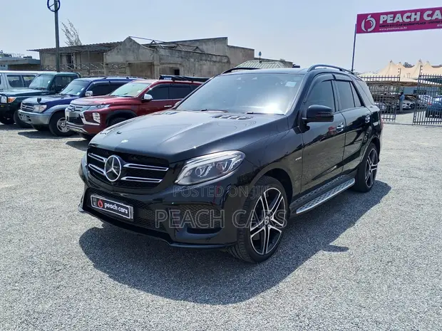 Mercedes-Benz GLE-Class AMG GLE 43 4MATIC 2016 Nyeusi - 1