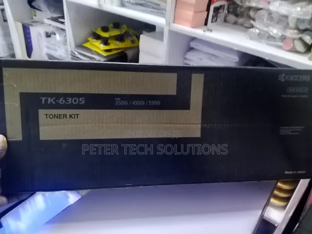 Kyocera TK-6305 Toner Nyeusi High Yield - 1