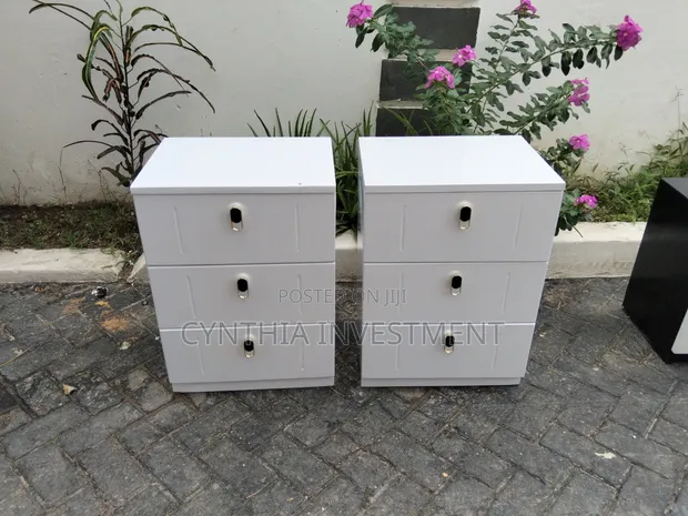 White Side Drawers - 3 Drawers - 1
