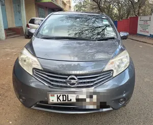 Nissan Note 2015 Kijivu