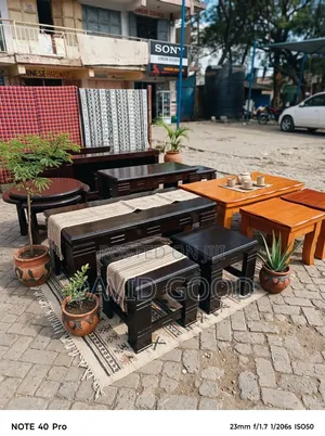 Meza ya Kahawa ya Mahogany Mpya Kabisa