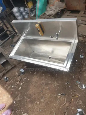 Sink ya Kuoshea Mikono ya Upasuaji - 900mm x 550mm Chuma cha Kutuoa