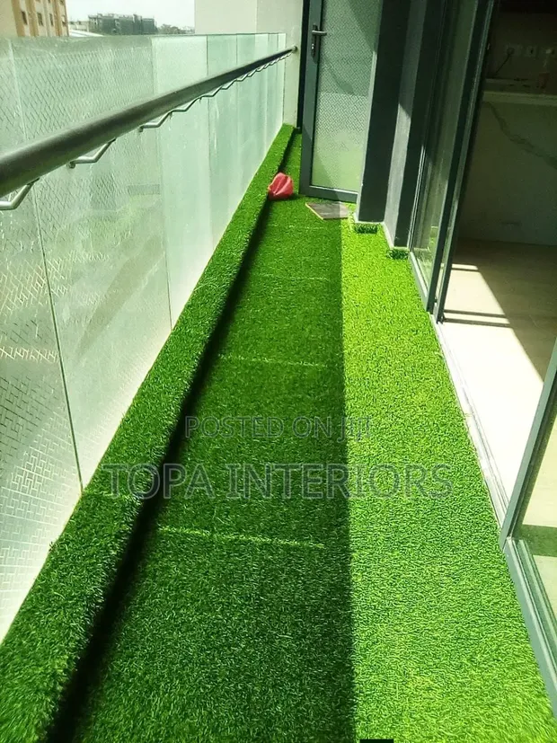 Udongo wa Balcony Corridor wa Kudumu - Mikeka ya Nyasi Bandia ya Kijani - 1