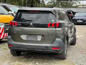 Peugeot 5008 1.6 PureTech 180 SUV 2020
