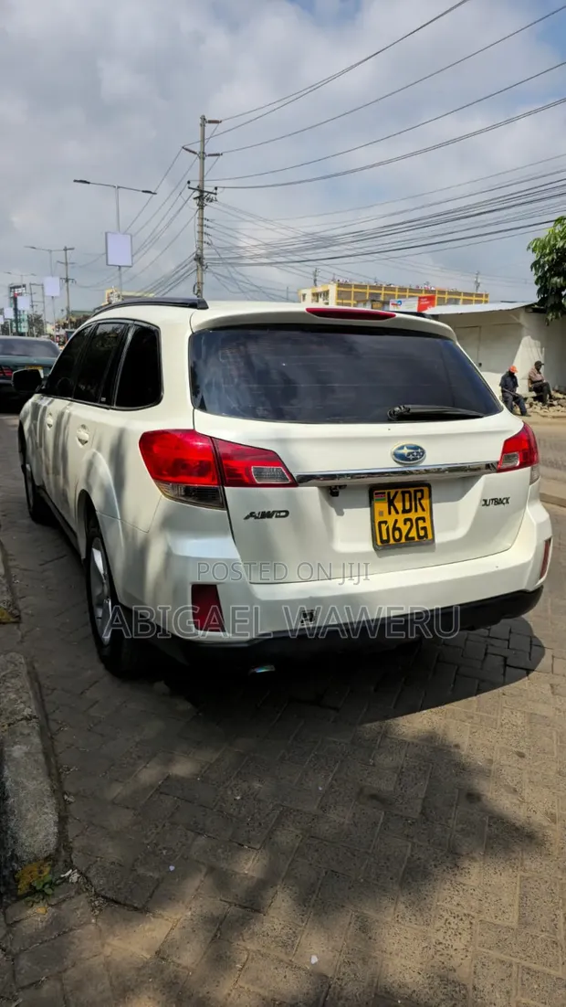 Subaru Outback 2017 Pearl - 1