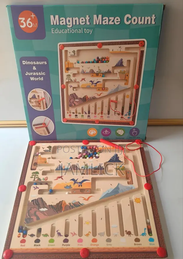Jurassic World Magnetic Maze Counting Toy - 1