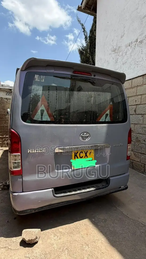 Toyota HiAce 2012 Grey - 1