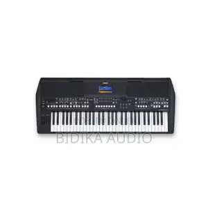 Yamaha PSR-SX900 Portable Keyboard