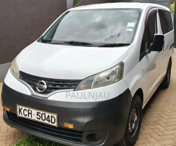 Nissan NV200 2012 Van ya Mizigo - 1
