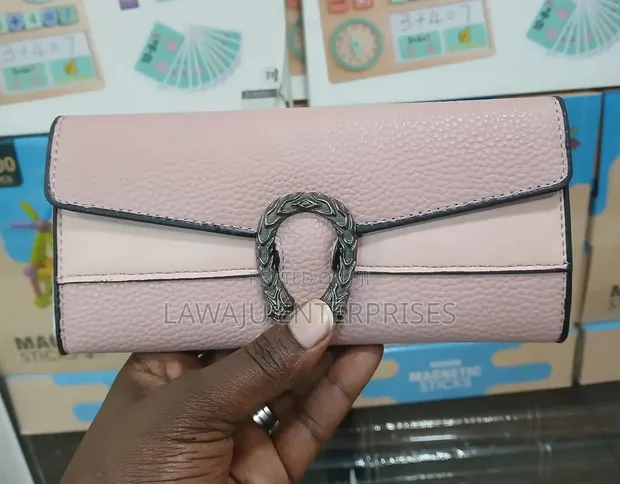 Mkoba wa Wanawake wa PU Leather Wenye Nafasi Tatu - 1