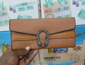 Mkoba wa Wanawake wa PU Leather Wenye Nafasi Tatu