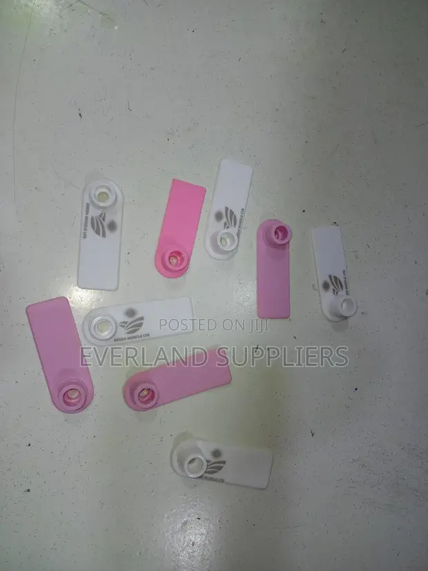 Simple Slim Ear Tags - Mpya Kabisa - 1