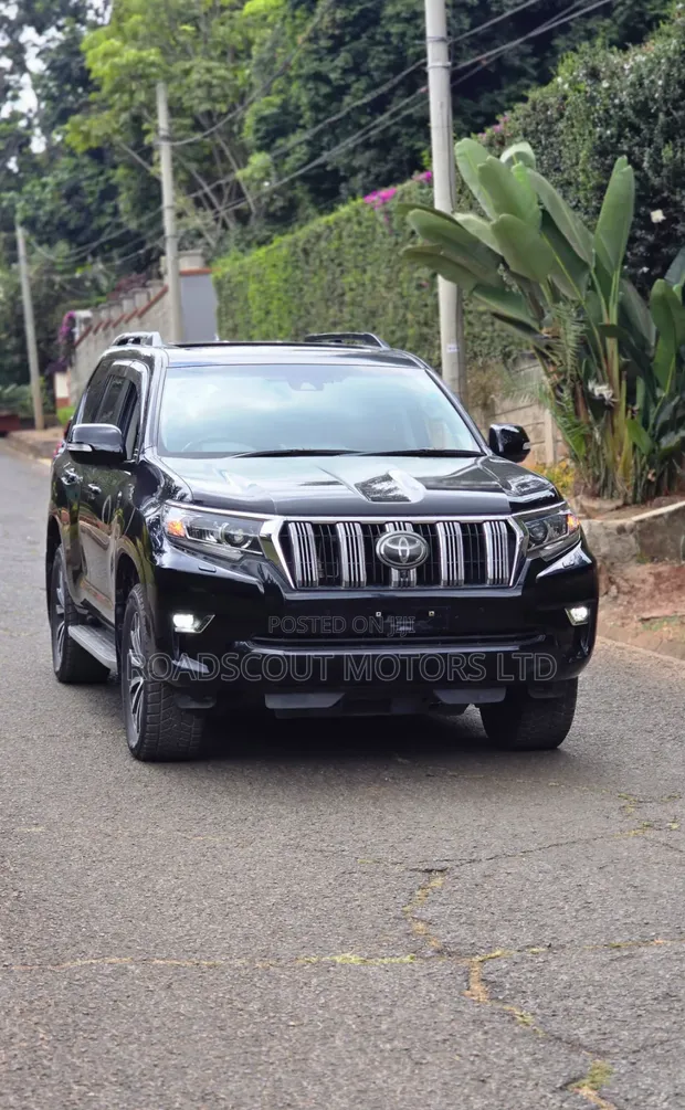 Toyota Land Cruiser Prado 2019 Black - 1