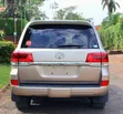 Toyota Land Cruiser 4.6 V8 ZX 2018 Dhahabu - 5