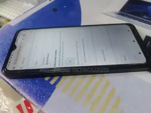 HMD Arc 64GB Nyeusi