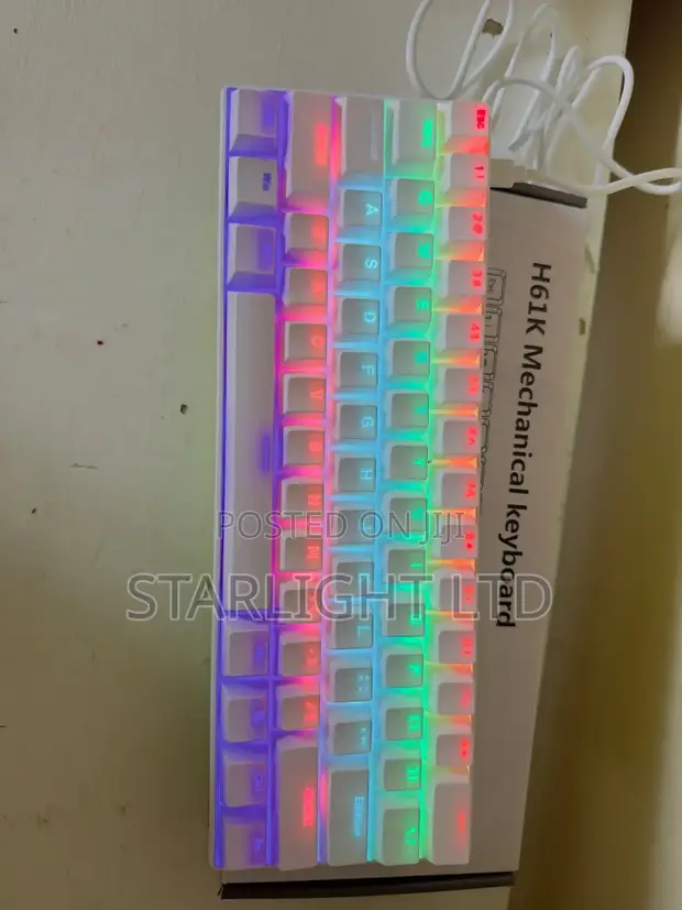 Kibodi Nyeupe ya Ergonomic Mechanical Gaming - 1