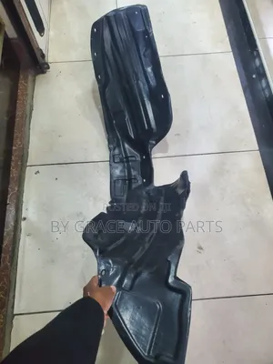 Stoneguard/Mudguard ya Mazda Demio