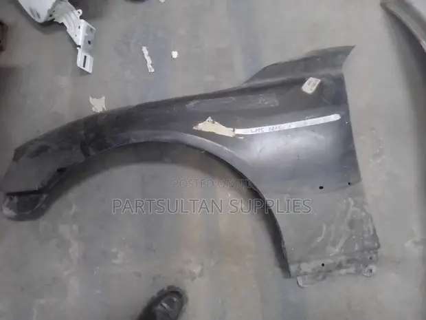 Fender ya Mkono wa Kushoto Toyota Mark X 2014 - 1